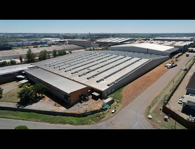 32,965M² FACTORY TO LET IN ROODEKOP